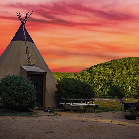 Villa Rising Moon - Tipi 8